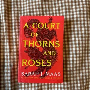 A Court of Thorns and Roses Book